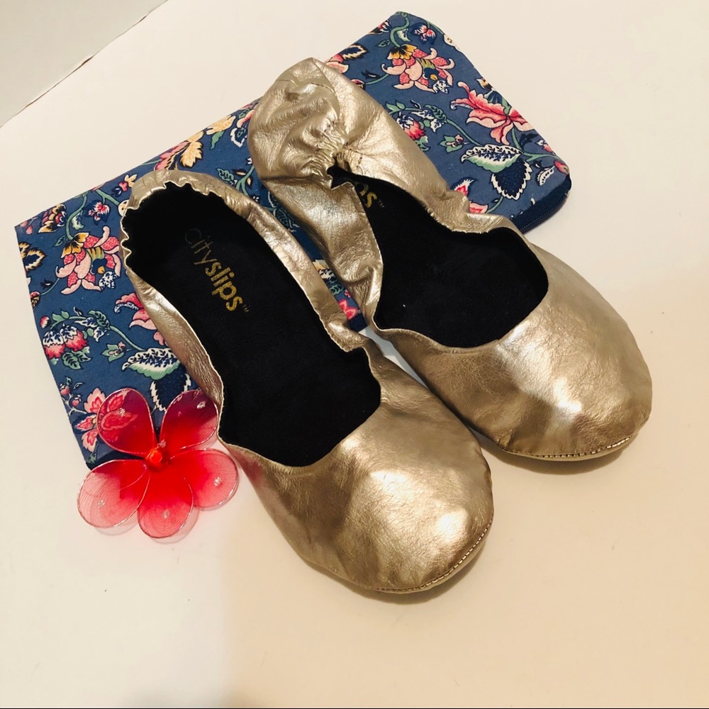 📦CitySlips-Lux travels flats by Neiman Marcus.
